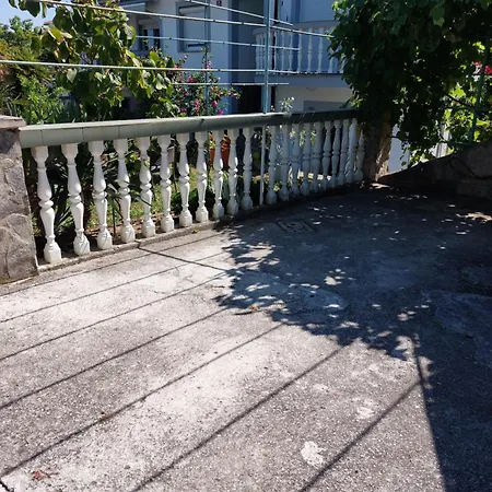 Apartma Mari 아파트 *